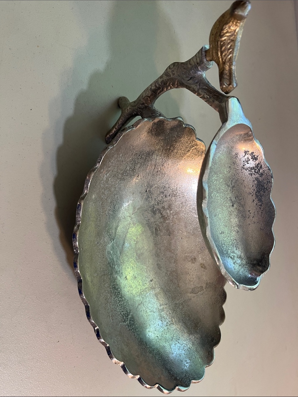 Silver-Tone Decorative Leaf Soap Dish and Spoon Set - Metallic Finish